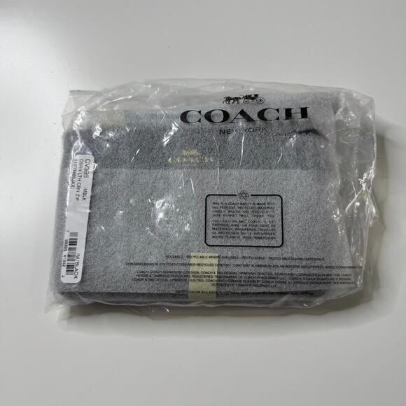 NWT COACH Corner Zip Wristlet Leather Black - Picture 2 of 4